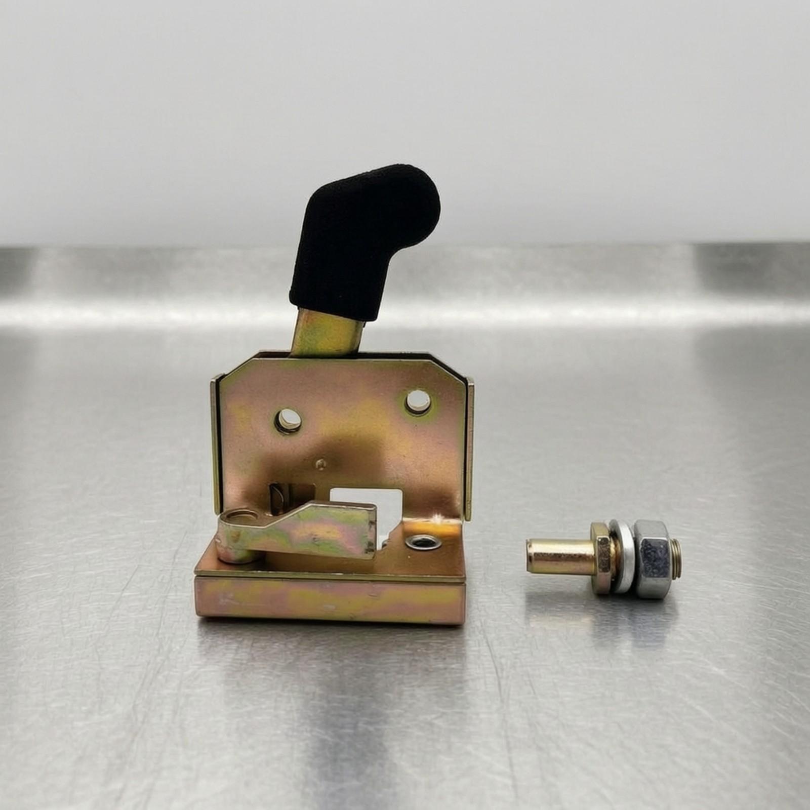 亜鉛鋼製のロック本体とレバーハンドルを備えた、建設車両のドア - Door Lock のレビューと価格